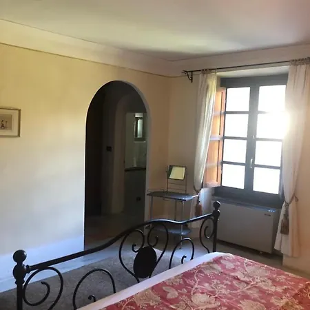Castello Del Poderetto Bed & Breakfast *